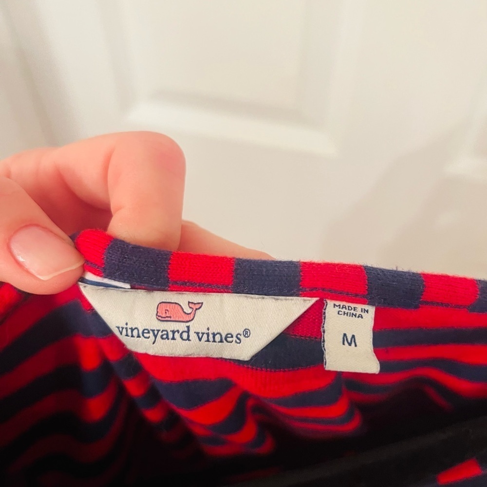 Vineyard vines red and navy stripe knit dress size medium - Picture 3 of 3